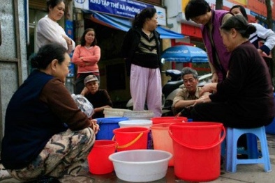 Vỡ đường ống nước sông Đà lần 8: 70.000 hộ dân Hà Nội mất nước